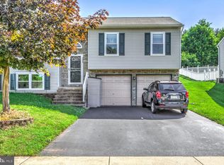255 Beech St, Denver, PA 17517