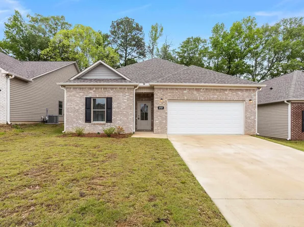 3757 Seaside Sparrow Cir, Bessemer, AL 35022
