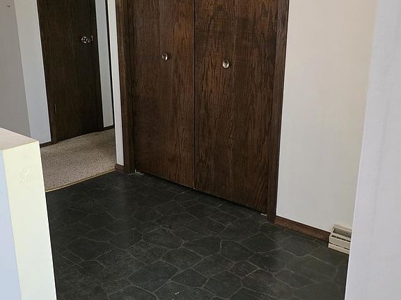 5th image of 3610 Alpine Rd