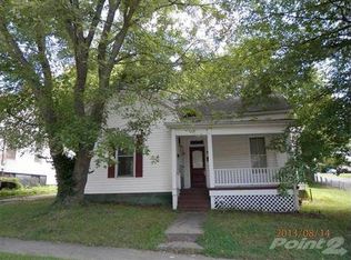 121 N Sycamore St, Mt Sterling, KY 40353