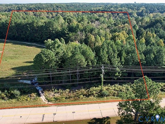 2nd image of 1079 W Entrance Rd