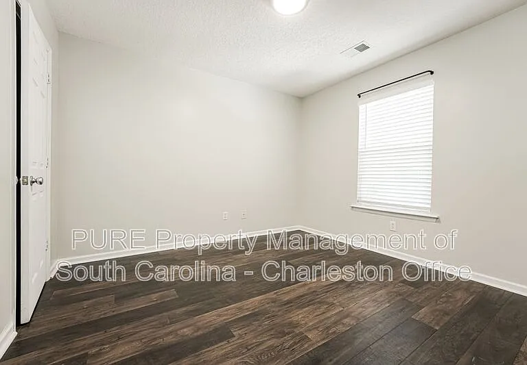7840 Park Gate Dr — Photo 18