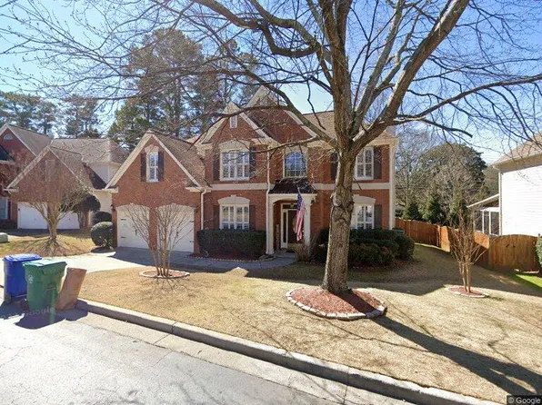 2624 E Madison Dr, Dunwoody, GA 30360