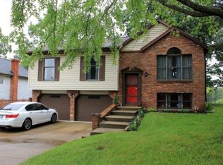1703 Independence Dr, Jefferson City, MO 65109
