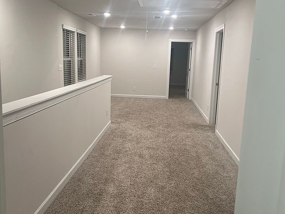 3rd image of 633 Cranford Dr