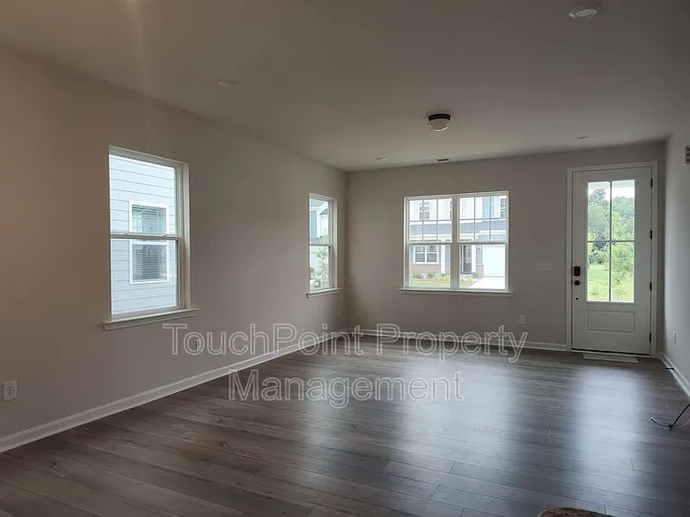 5821 Wentwood Ct — Photo 10