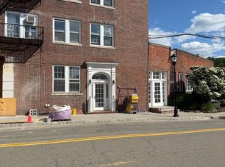 4 Provost Sq #6, Caldwell, NJ 07006