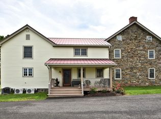 2411 Hoffmansville Rd, Frederick, PA 19435