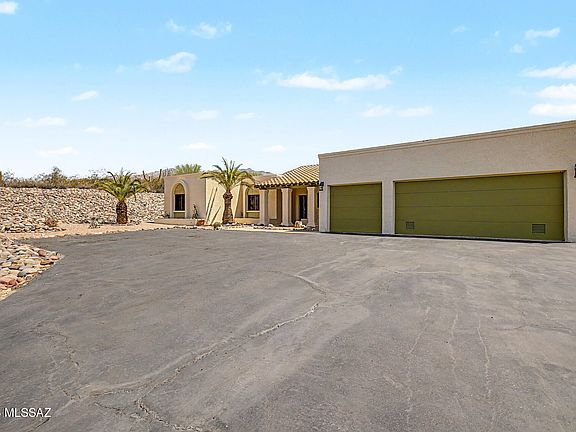 2nd image of 4943 E Calle Capistrano