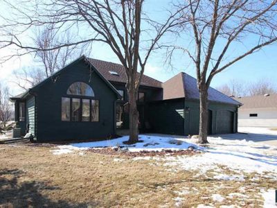 4531 S River Oaks Dr, Sioux Falls, SD, 57105