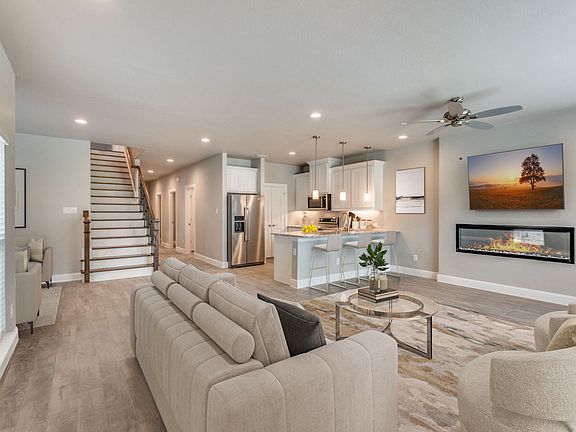 2nd image of 600 N Grove Blvd #1110