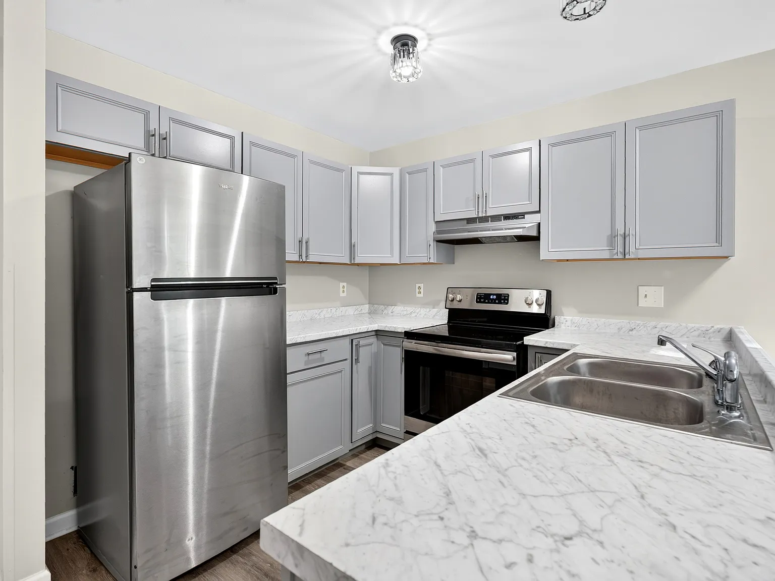 837 Princeton Circle - 1 — Photo 4