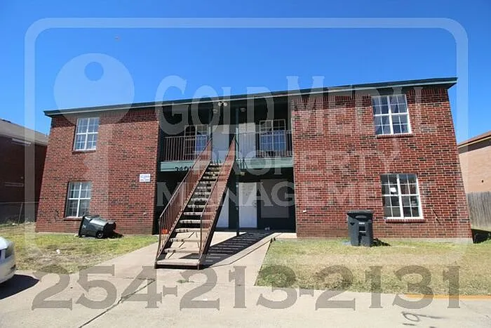 3401 Barcelona Dr #C