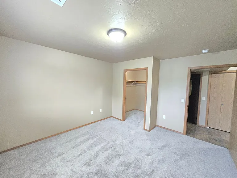 Sunrise Apartments — Photo 26