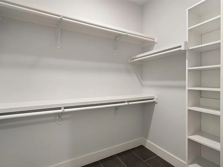 2500 Longview St #222 — Photo 14