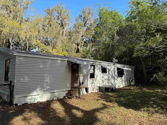 3rd image of 608 Coral Farms Rd