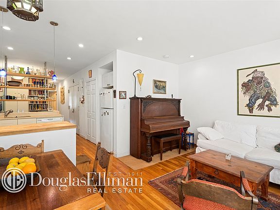 3rd image of 402 4th Ave APT 1R