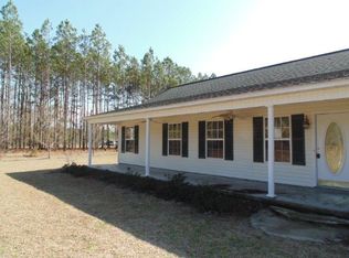 226 Dean Hill Dr, Baxley, GA 31513