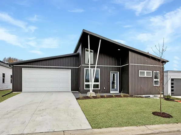 104 Boneset Avenue, Poynette, WI 53955