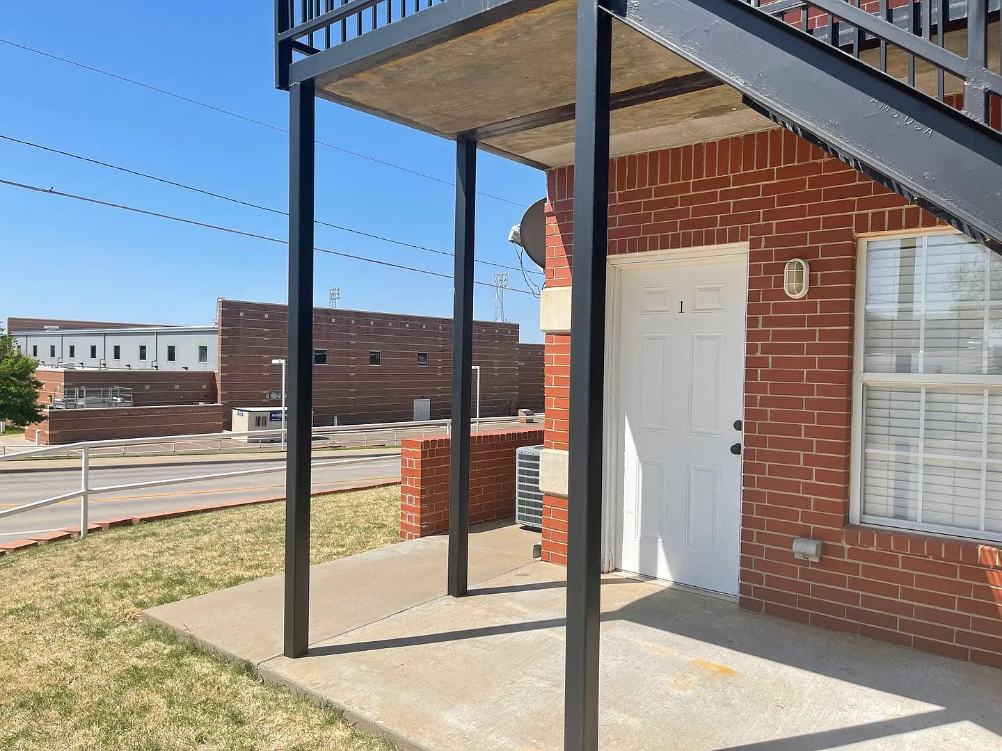 Campus Corner Apartments — Photo 1