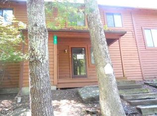 202 At The Fls, Bushkill, PA 18324