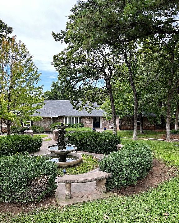 1st image of 2522 Cedar Oak Dr