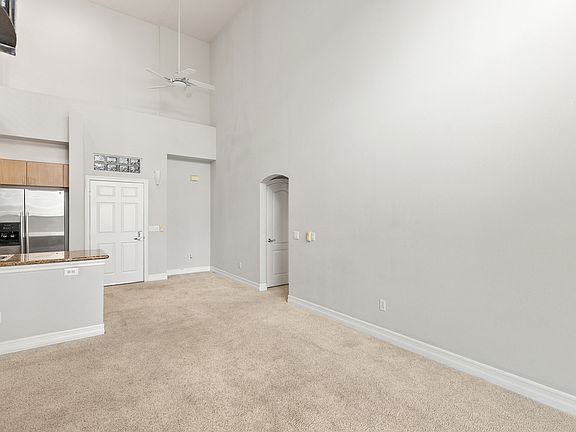 4th image of 525 11th Ave Unit 1507