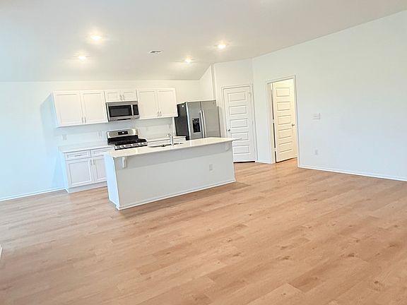 5th image of 4005 Dutch Ln