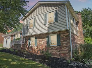 1202 Candlewood Dr, Gastonia, NC 28052