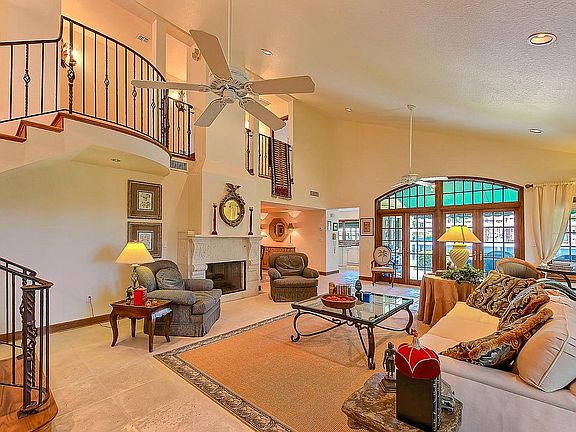 5th image of 501 Flamingo Dr