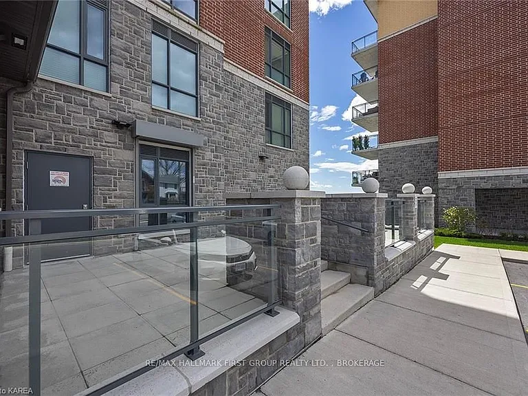 129 A South St #508 — Photo 42