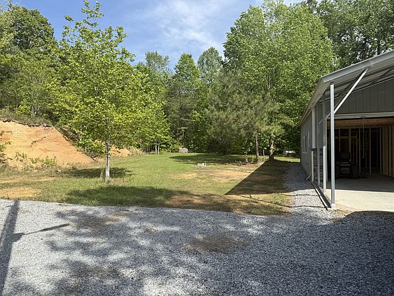 2nd image of 3412 Dogwood Rd