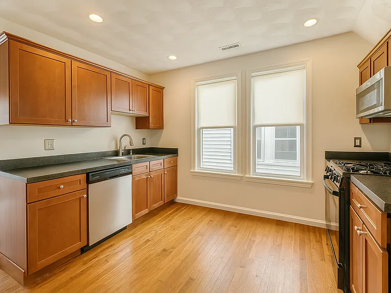 45 Almont St #3 — Photo 1