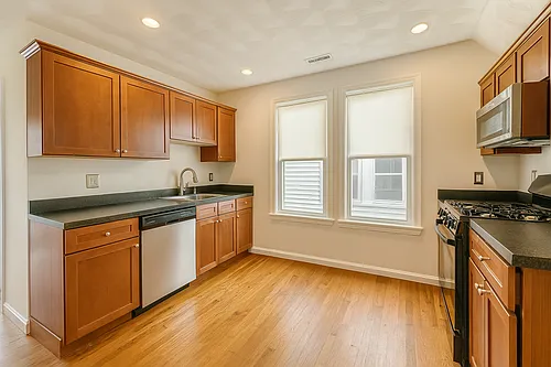 45 Almont St #3 Photo 1