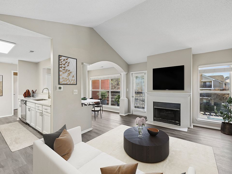 1st image of 6123 Farrington Rd #62-L02