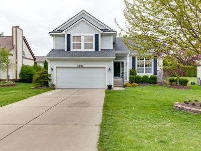 6882 Fox Ln, Waterford, MI, 48327