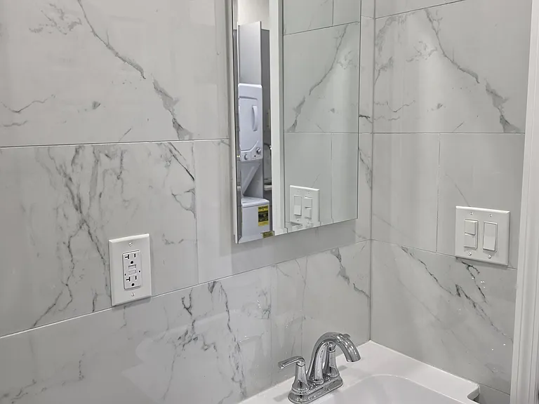 781 Seneca Ave #2 — Photo 1
