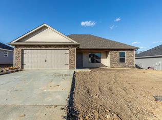 611 Armitage Dr, Columbia, MO 65202
