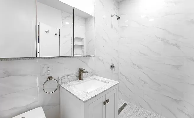 Rented by REAL New York | media 11