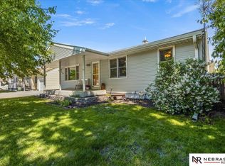 810 N Garden City Rd, Fremont, NE 68025