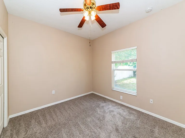 12336 Hollybush Ter — Photo 13