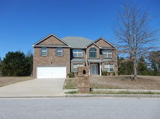 318 Riverview Ct, Fairburn, GA 30213