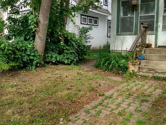 2nd image of 718 Russell Ave N