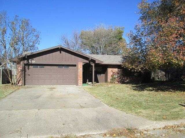 1st image of 1309 W Rolling Oaks Dr