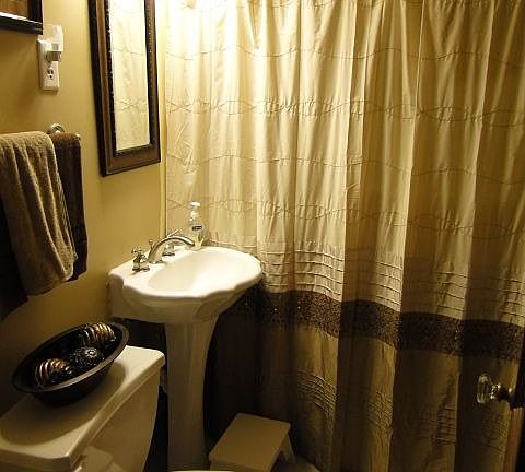 Main Floor Bathroom