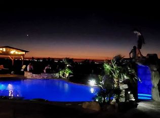 26520 Roundup Way, Apple Valley, CA 92308