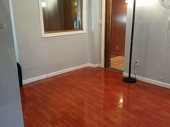 2nd image of 375 Fordham Cir #B