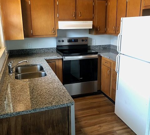 3rd image of 400 Tidd Dr #3
