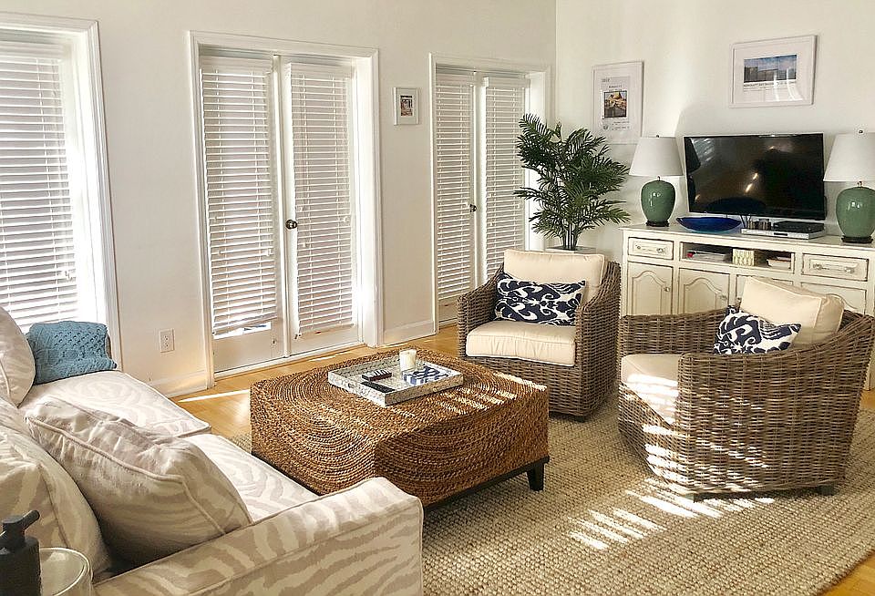 1st image of 1155 Winding Oaks Cir E APT 101