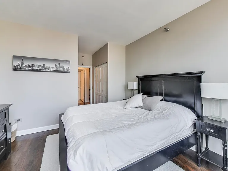 330 N Jefferson St #1703 — Photo 17